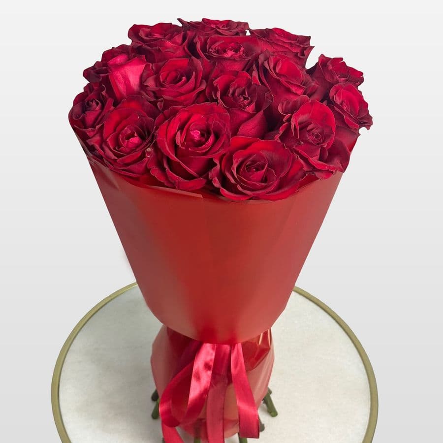 Букет из красных Роз Кения 60 см 15 шт «Аромат Желаний»