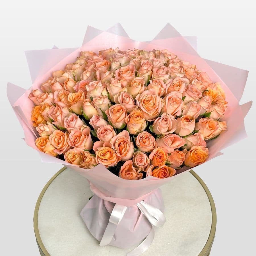 Букет из персиковых Роз Кения 40 см 101 шт «Нежность шампани»