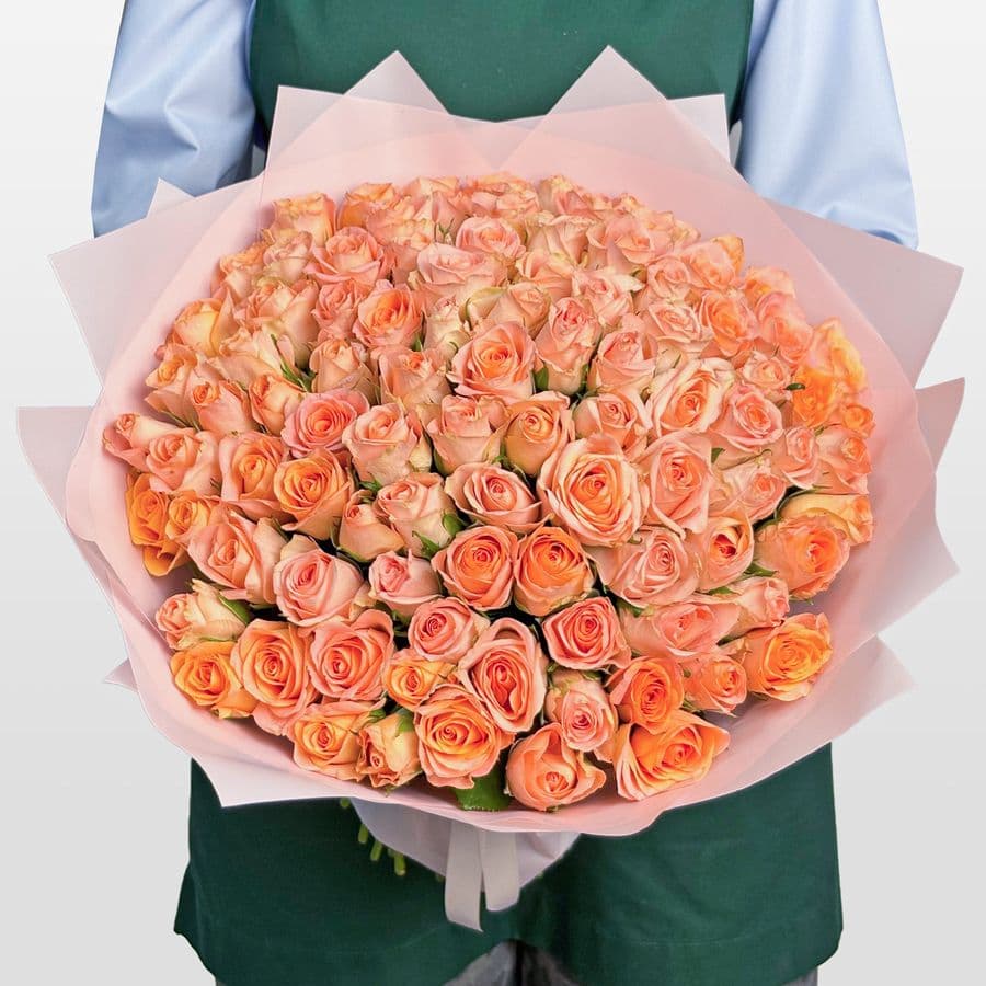 Букет из персиковых Роз Кения 40 см 101 шт «Нежность шампани»