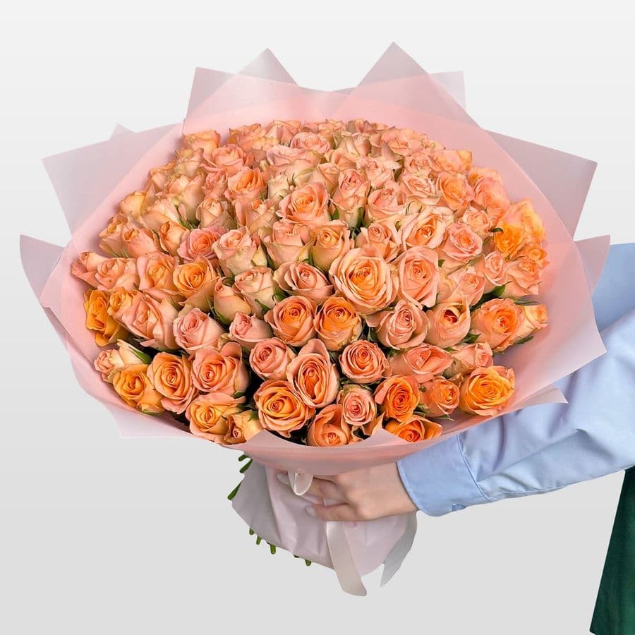 Букет из персиковых Роз Кения 40 см 101 шт «Нежность шампани»
