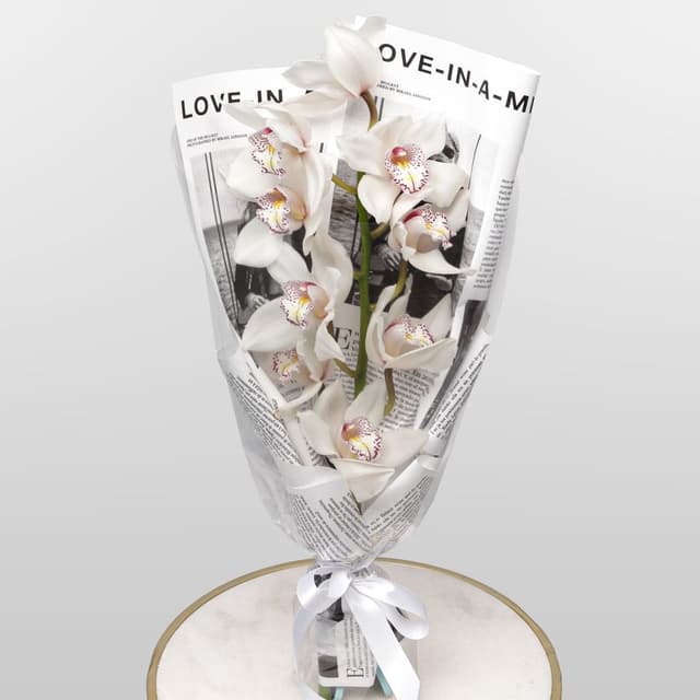 Букет из ветки Белой Орхидеи «Чистый Лист»