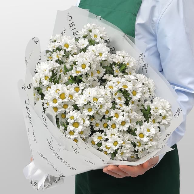 Букет из Белых Хризантем Сантини 15 шт «Нежность Дня»