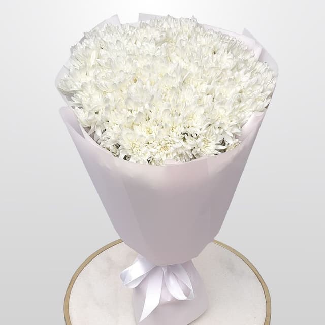 Букет из Белых Кустовых Хризантем 25 шт «Звездная Россыпь»