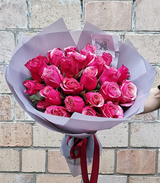 Роза 40 см Кения ярко-розовая 25 шт