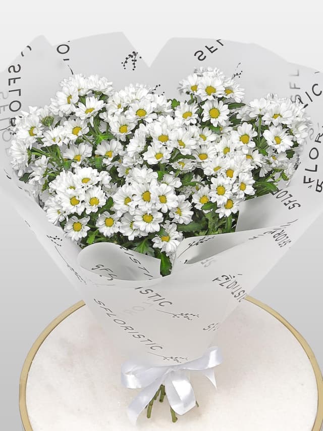 Букет из Белых Хризантем Сантини 9 шт «Верное Сердце» Букет из Белых Хризантем Сантини 9 шт «Верное Сердце»