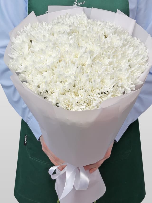 Букет из Белых Хризантем 25 шт «Звездная Россыпь» Букет из Белых Хризантем 25 шт «Звездная Россыпь»