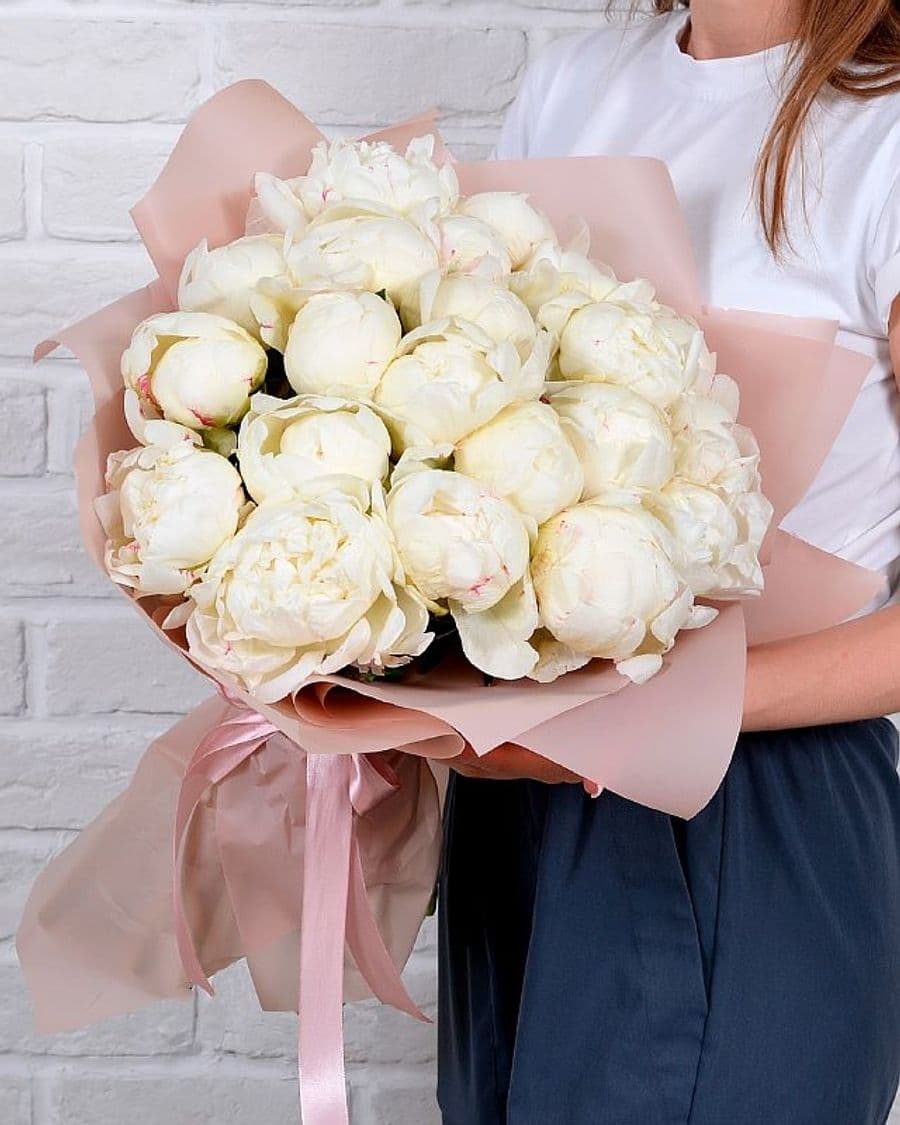 Букет из белых Пионов «Белый ангел» 21шт.
