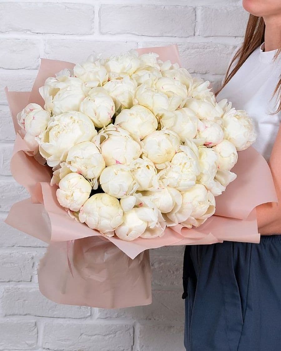 Букет из белых Пионов «Белый ангел» 25шт.