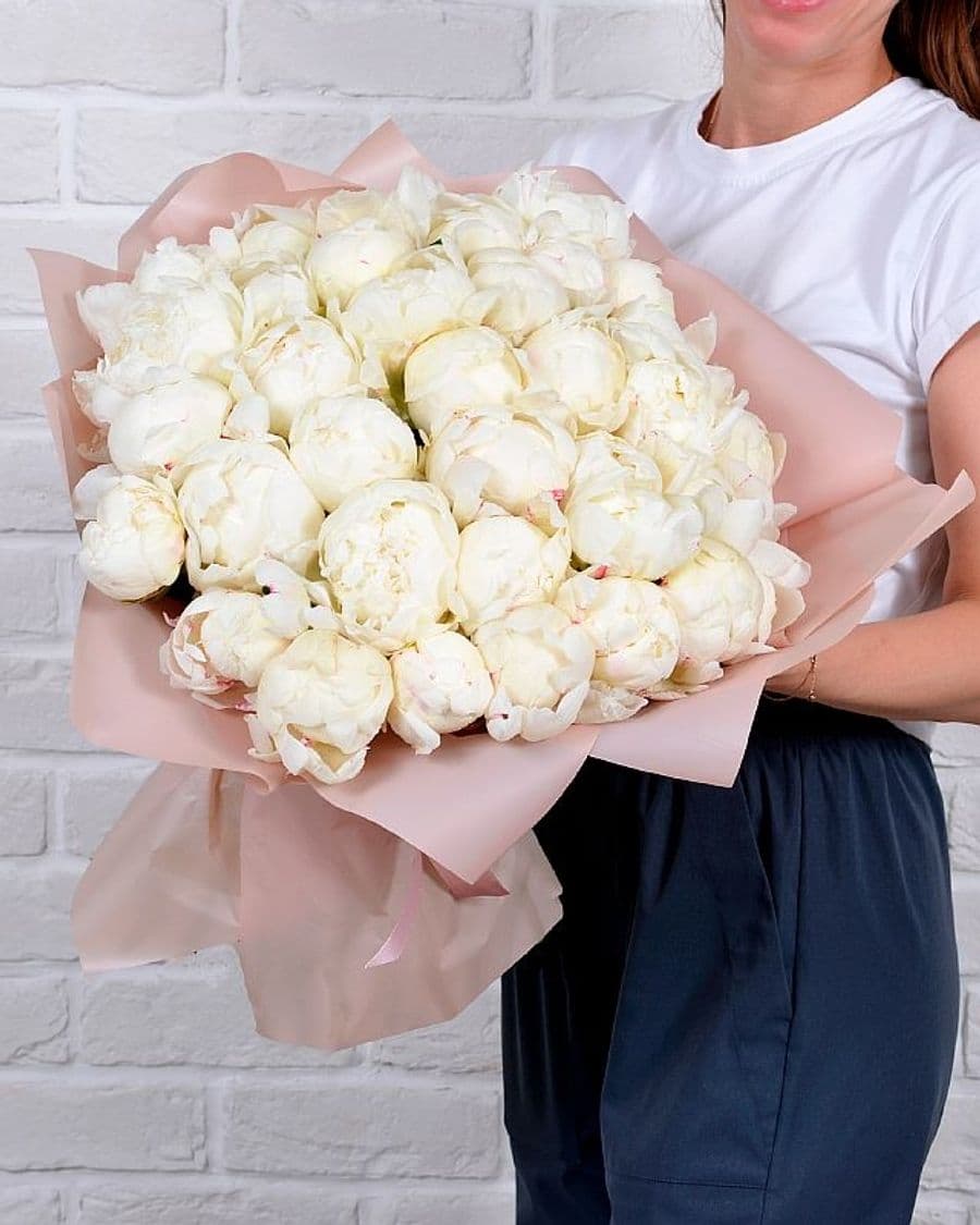 Букет из белых Пионов «Белый ангел» 31шт.