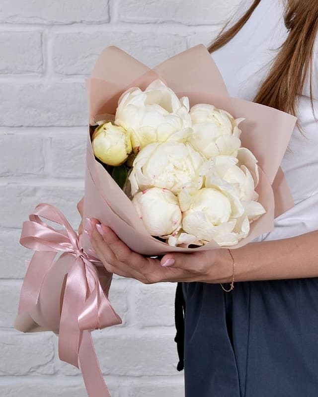 Букет из белых Пионов «Белый ангел» 7шт Букет из белых Пионов «Белый ангел» 7шт