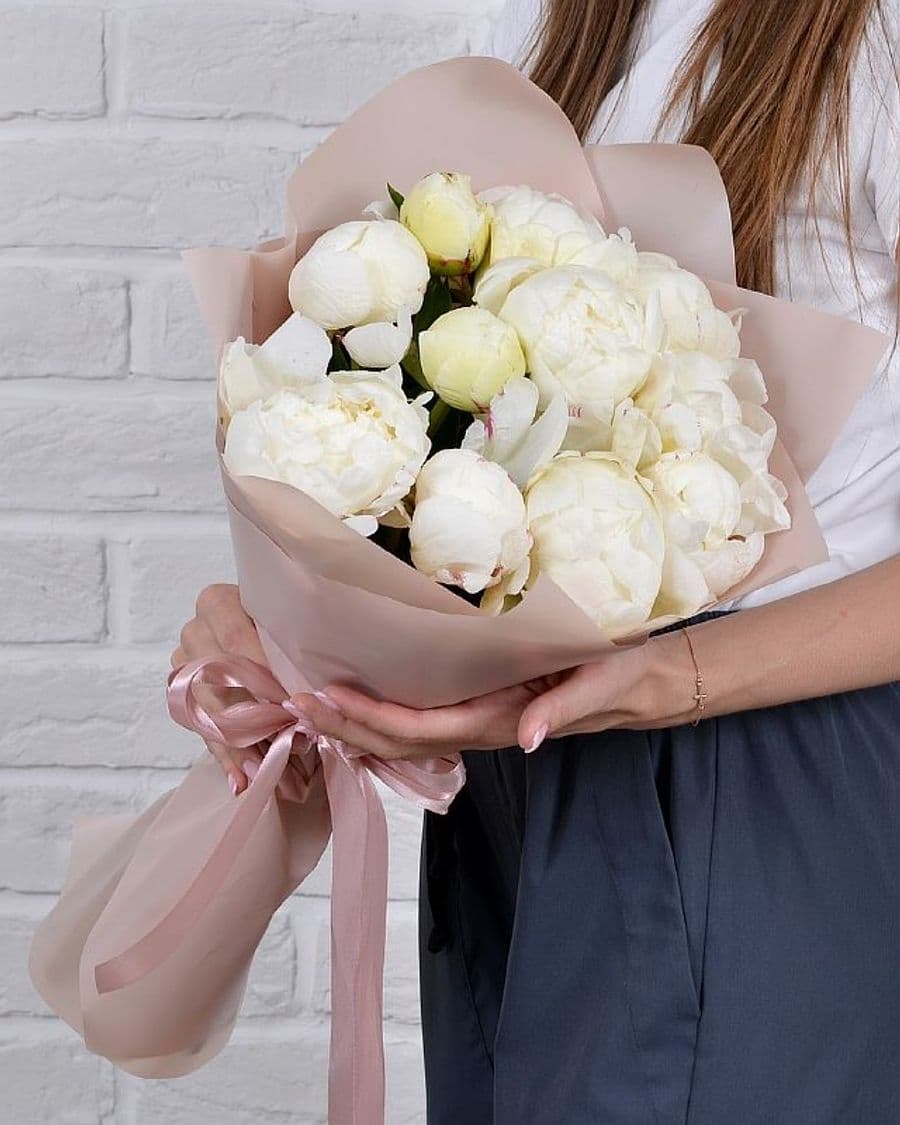 Букет из белых Пионов «Белый ангел» 11шт.