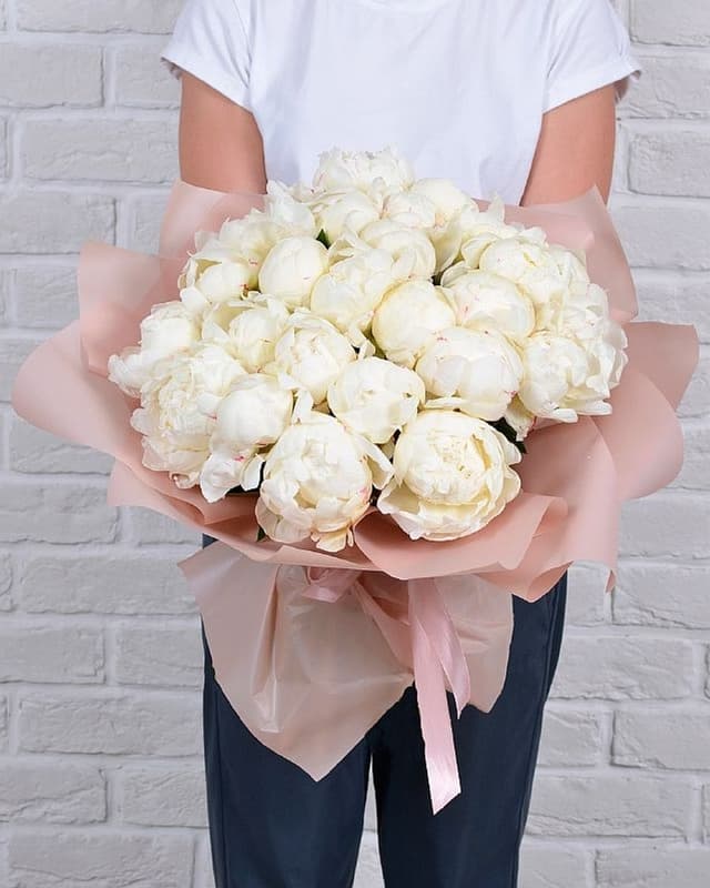 Букет из белых Пионов «Белый ангел» 23шт. Букет из белых Пионов «Белый ангел» 23шт.