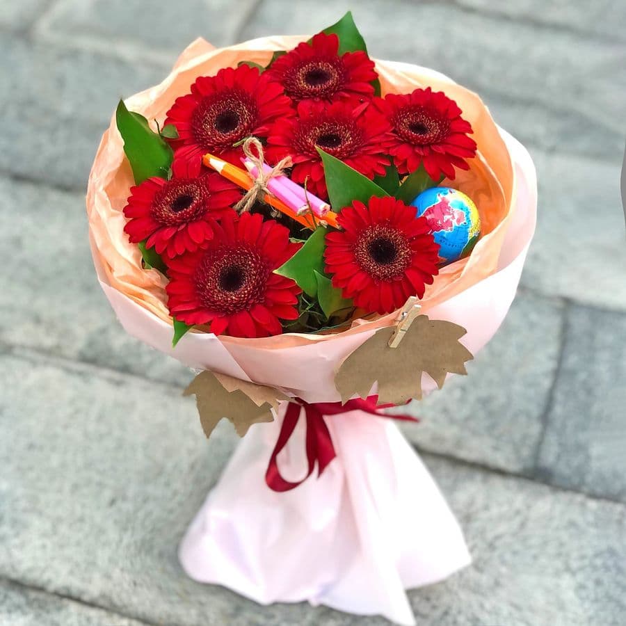 Букет из красных Гермини «Кругосветное путешествие»