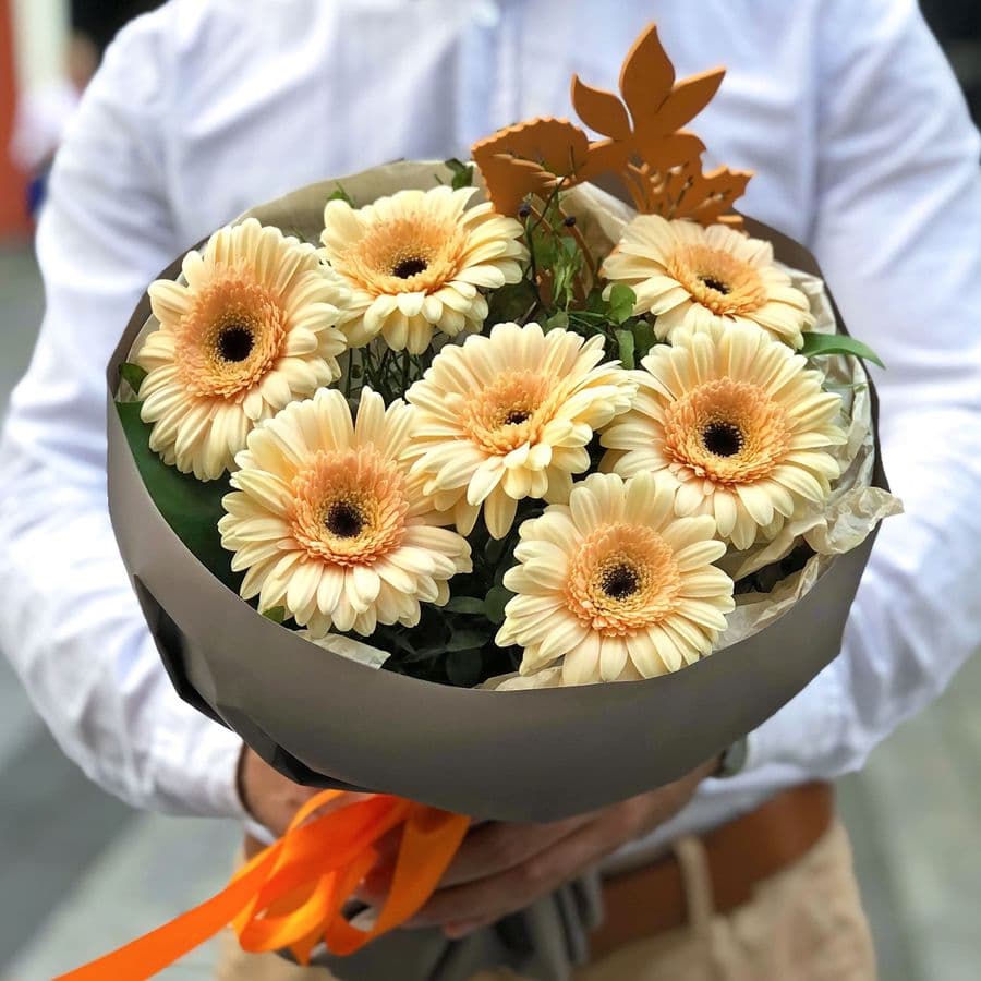 Букет из кремовых Гермини «Солнечные зайчики»