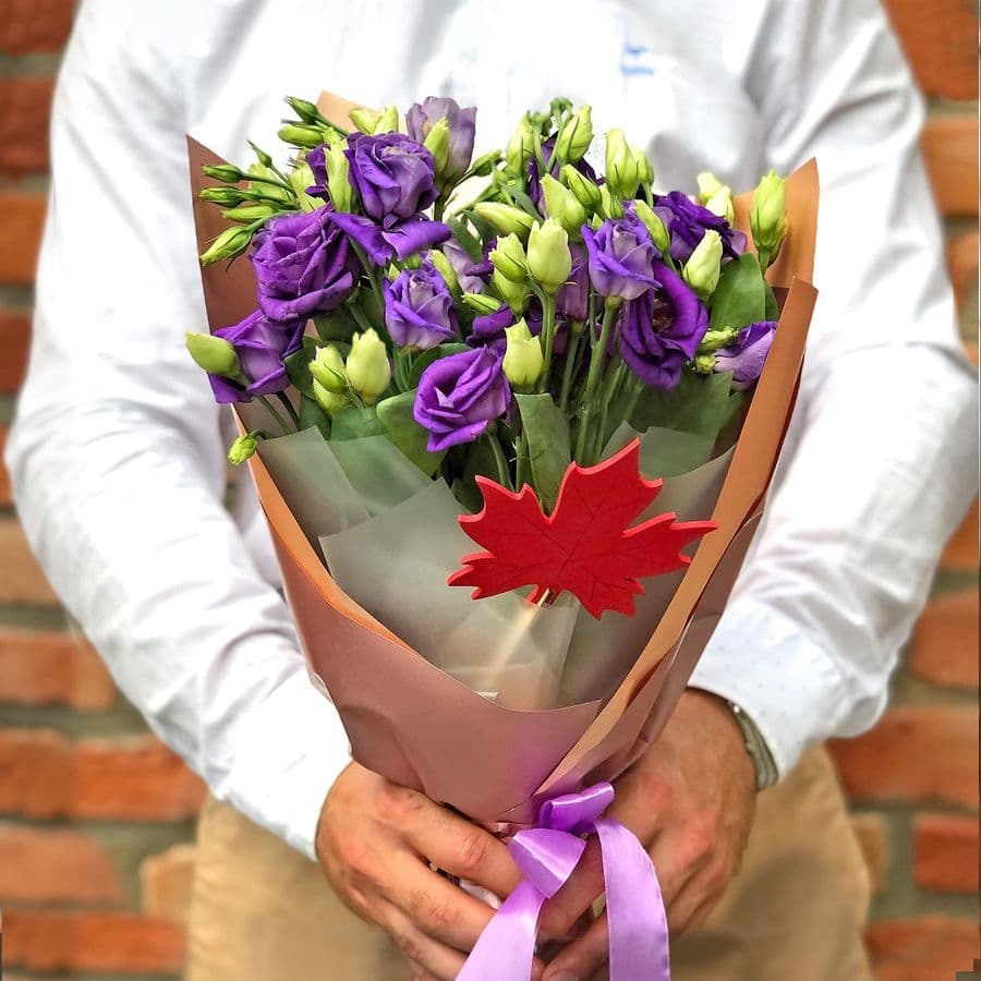 Букет из сиреневой Эустомы «Первому учителю»