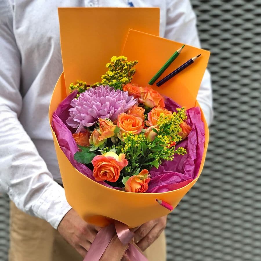 Букет из Хризантемы, Солидаго и Кустовой Розы «Грамматика»