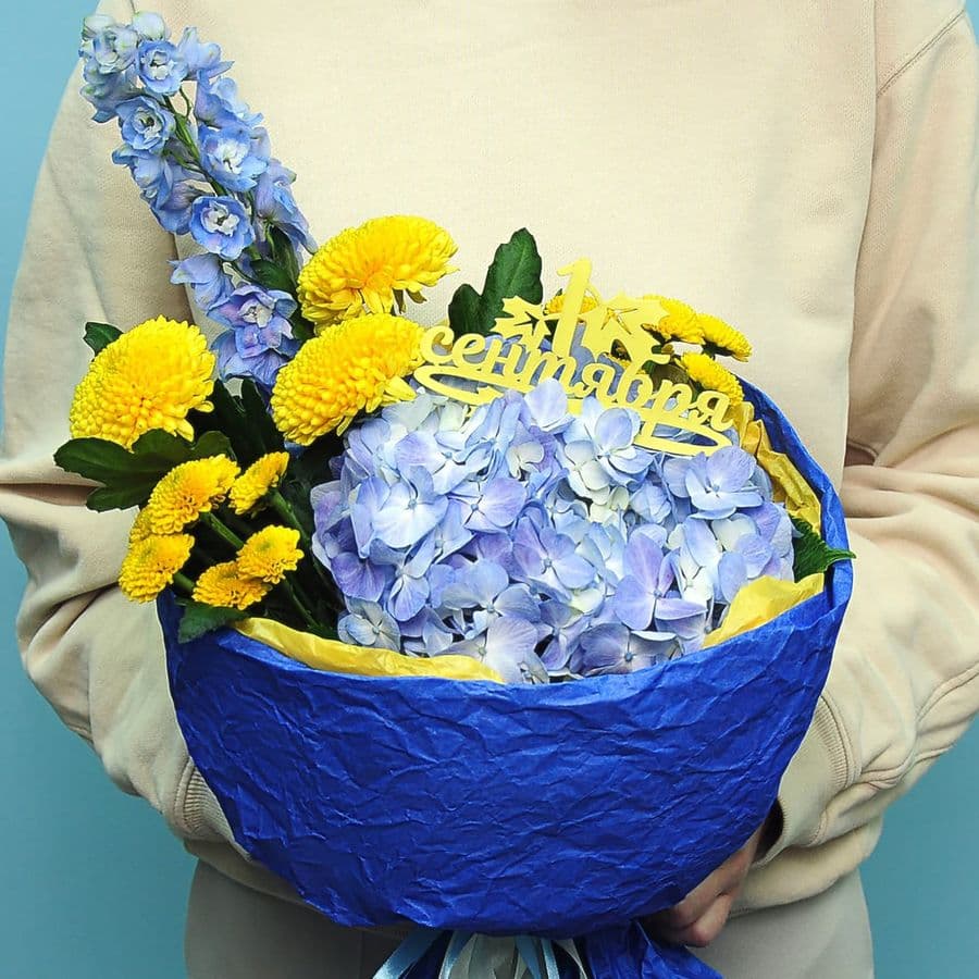 Букет из Гортензии, Хризантемы и Дельфиниума «2-Б»