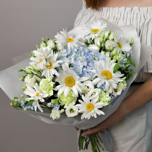 Букет из Гортензии, Ромашки и Эустомы «Мазок акварели» Букет из Гортензии, Ромашки и Эустомы «Мазок акварели»