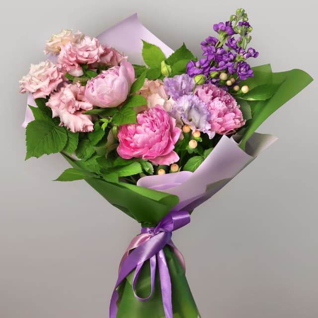 Букет из Гортензии, Пионов, Эустомы и Маттиолы «Лесные ягоды» Букет из Гортензии, Пионов, Эустомы и Маттиолы «Лесные ягоды»