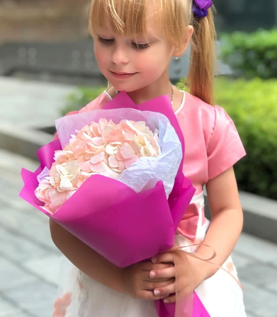 Букет из Розовой Гортензии «Доченьке»