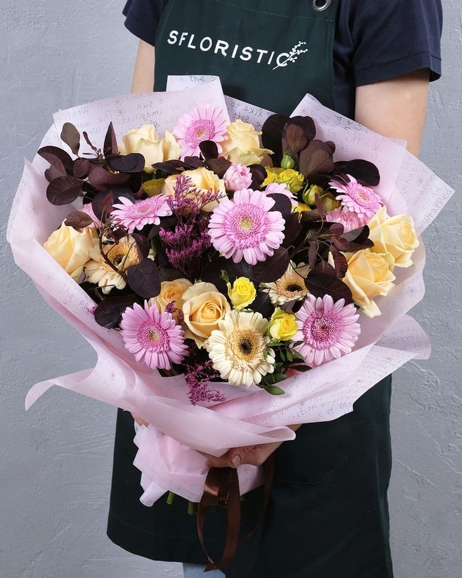 Букет из Гермини и Роз «Осень пестрит»