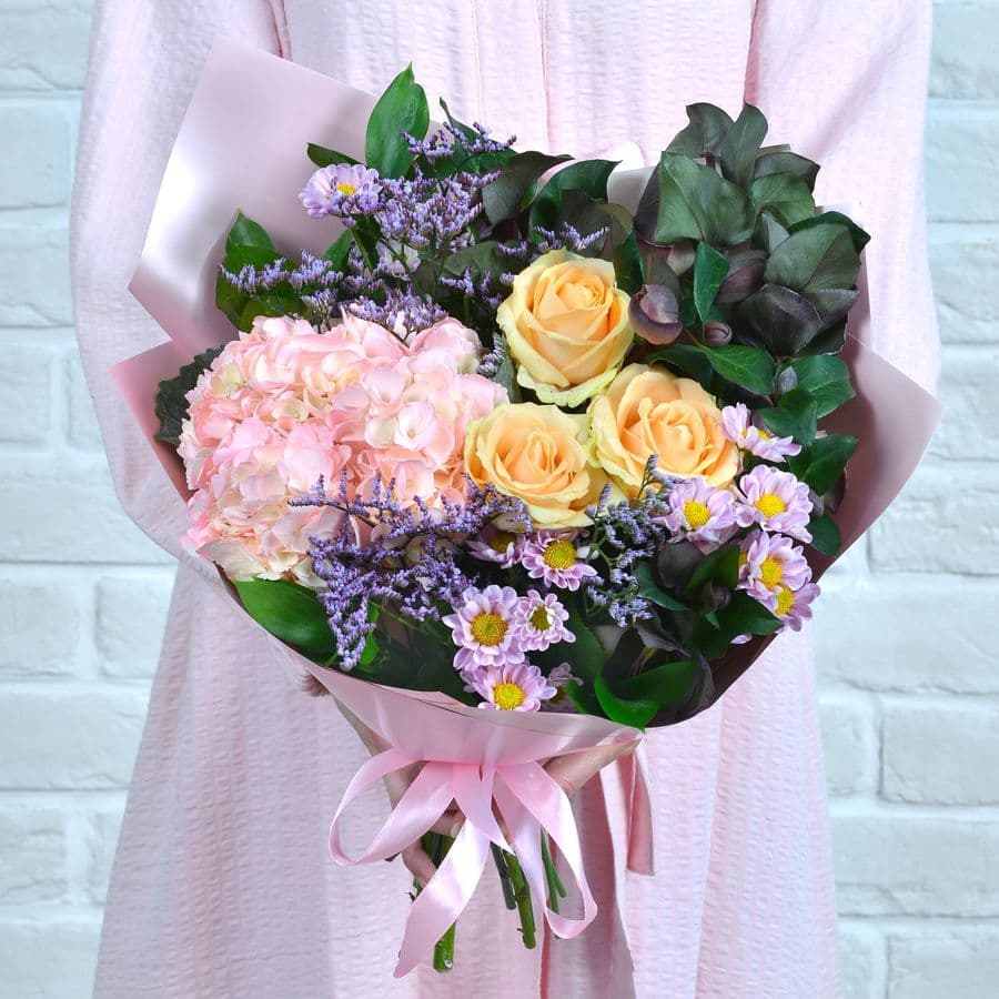 Букет из Гортензии, Лимониума и Роз "Переливы"