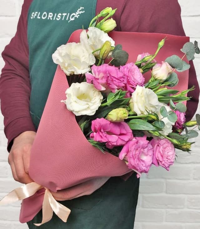 Букет из Эустомы «Комплимент» Букет из Эустомы «Комплимент»