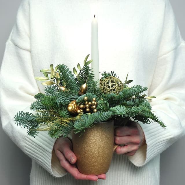 Новогодняя композиция "Золотая зима" Новогодняя композиция "Золотая зима"