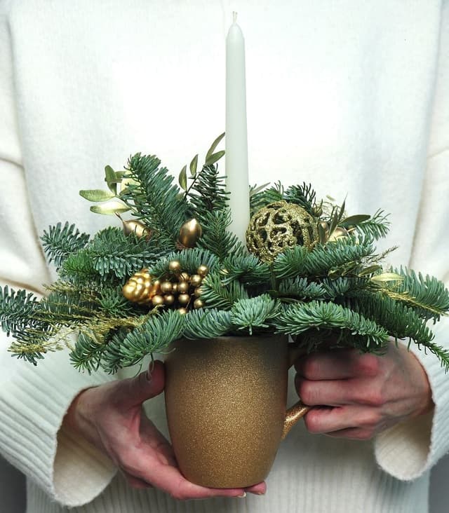 Новогодняя композиция "Золотая зима" Новогодняя композиция "Золотая зима"