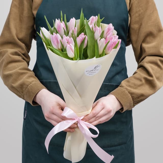 Букет из нежно-розовых тюльпанов 15 шт «Сапфир» Букет из нежно-розовых тюльпанов 15 шт «Сапфир»