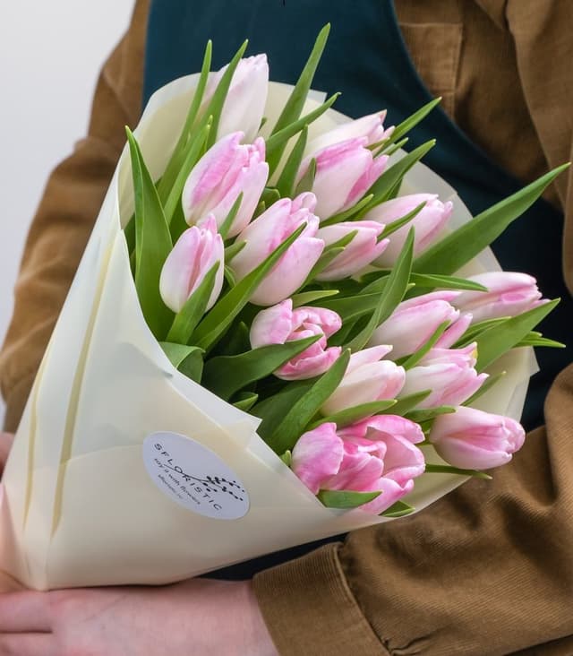 Букет из нежно-розовых тюльпанов 15 шт «Сапфир» Букет из нежно-розовых тюльпанов 15 шт «Сапфир»