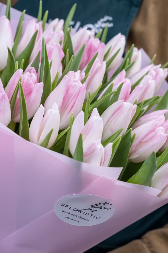 Букет из нежно-розовых Тюльпанов 31 шт «Весенняя нежность» Букет из нежно-розовых Тюльпанов 31 шт «Весенняя нежность»