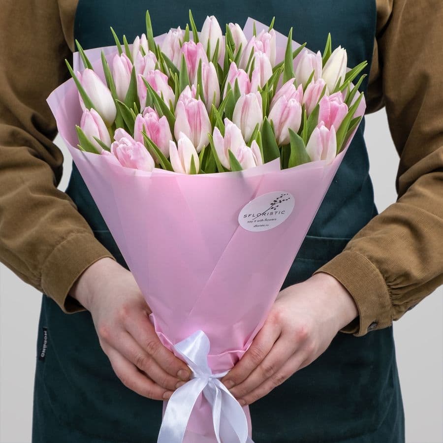 Букет из нежно-розовых Тюльпанов 31 шт «Весенняя нежность»