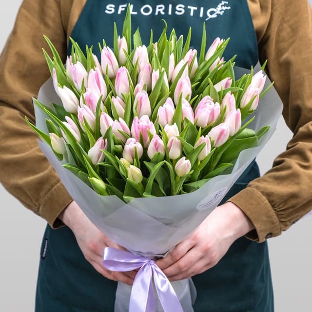 Букет из нежно-розовых Тюльпанов 51 шт «Подснежники» Букет из нежно-розовых Тюльпанов 51 шт «Подснежники»