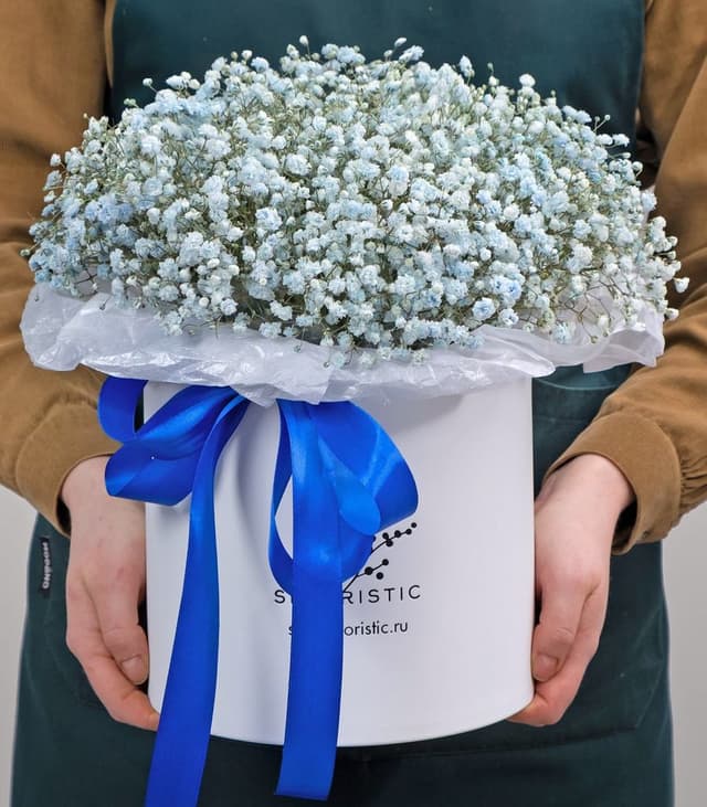 Композиция из Гипсофилы в шляпной коробке «Голубая Лагуна» Композиция из Гипсофилы в шляпной коробке «Голубая Лагуна»