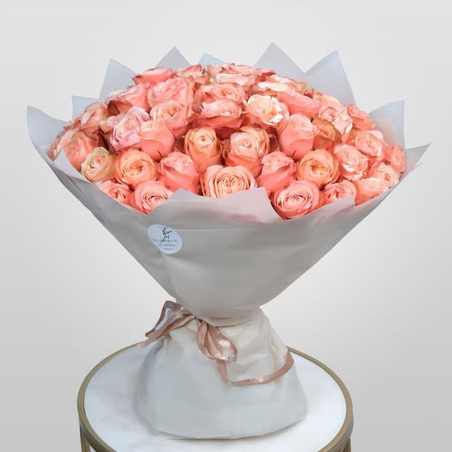 Букет из 75 шт роз Кахала «Шампань» Букет из 75 шт роз Кахала «Шампань»