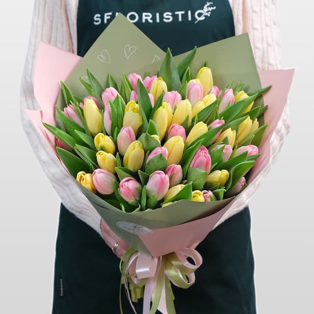 Букет тюльпанов 51 шт «Трепетные чувства» Букет тюльпанов 51 шт «Трепетные чувства»