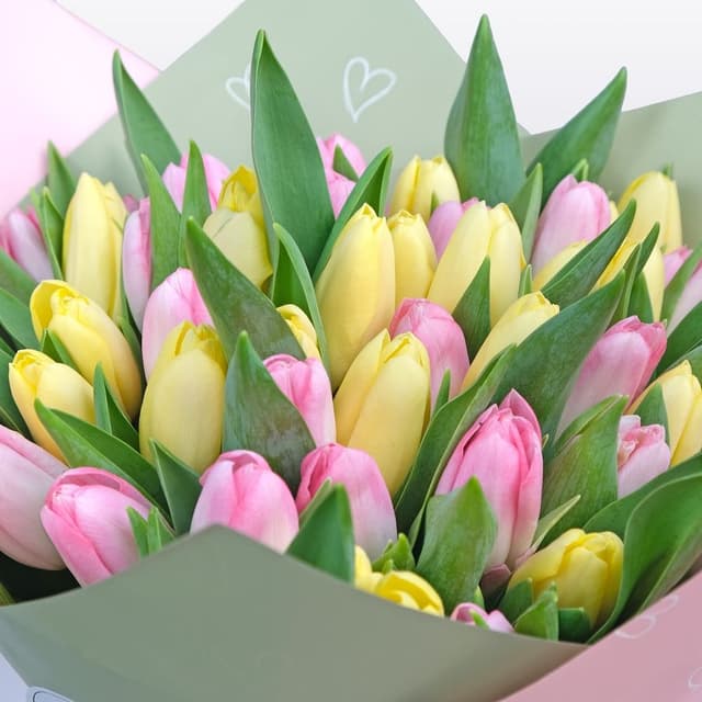 Букет тюльпанов 51 шт «Трепетные чувства» Букет тюльпанов 51 шт «Трепетные чувства»