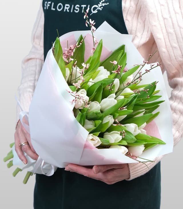 Букет из Тюльпанов 25 шт «Снежная Королева» Букет из Тюльпанов 25 шт «Снежная Королева»