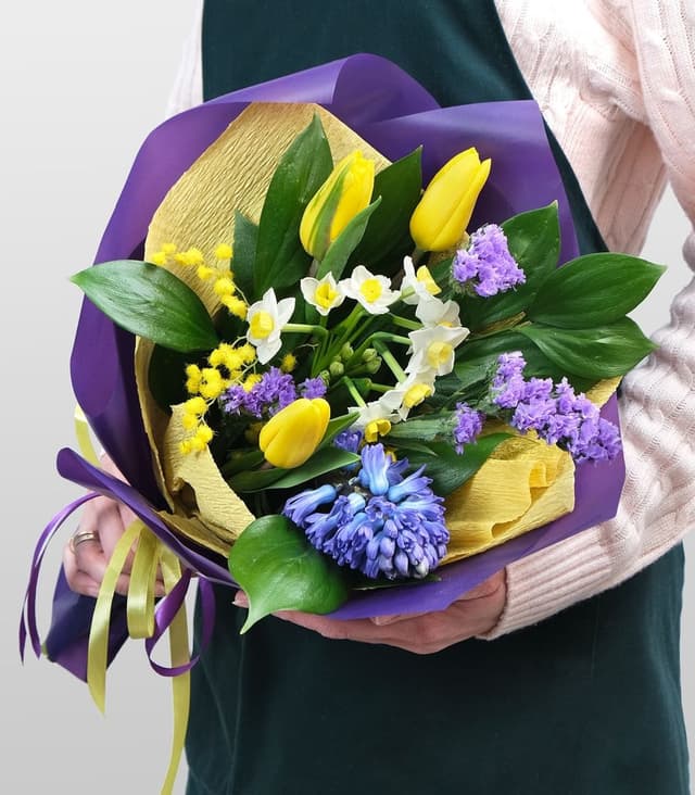 Букет из Тюльпана, Нарцисса, Гиацинта «Теплая Весна» Букет из Тюльпана, Нарцисса, Гиацинта «Теплая Весна»