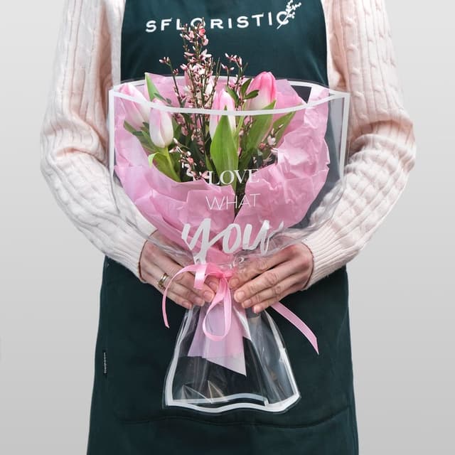 Букет из Тюльпанов и Генисты «Люблю, то что ты делаешь» Букет из Тюльпанов и Генисты «Люблю, то что ты делаешь»