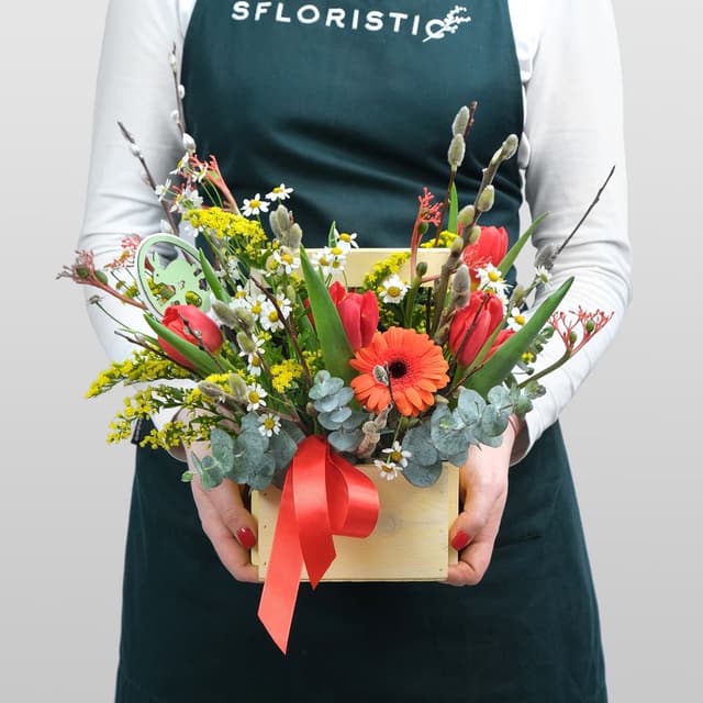 Букет из Герберы, Ромашки и Тюльпанов «Пасхальный зайчик» Букет из Герберы, Ромашки и Тюльпанов «Пасхальный зайчик»