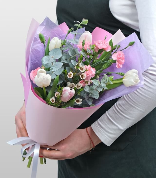 Букет из Кустовой гвоздики и Тюльпана «Розовая мечта» Букет из Кустовой гвоздики и Тюльпана «Розовая мечта»