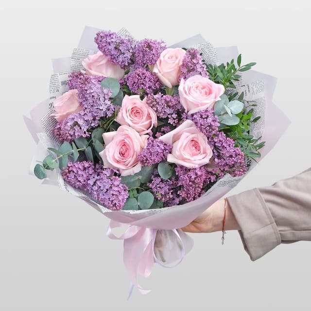 Букет из Роз Пинк Охара и Сирени «Нежный рассвет» Букет из Роз Пинк Охара и Сирени «Нежный рассвет»