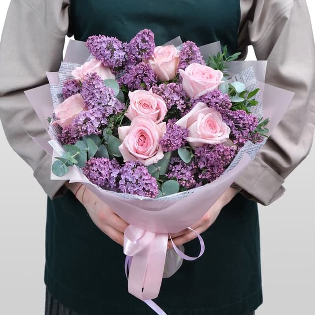 Букет из Роз Пинк Охара и Сирени «Нежный рассвет» Букет из Роз Пинк Охара и Сирени «Нежный рассвет»