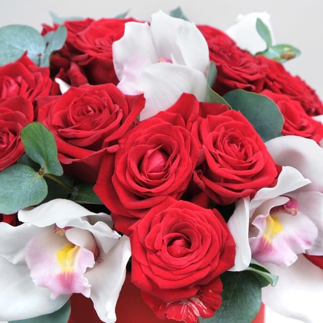 Композиция из Роз и Орхидеи «Тейя» Композиция из Роз и Орхидеи «Тейя»