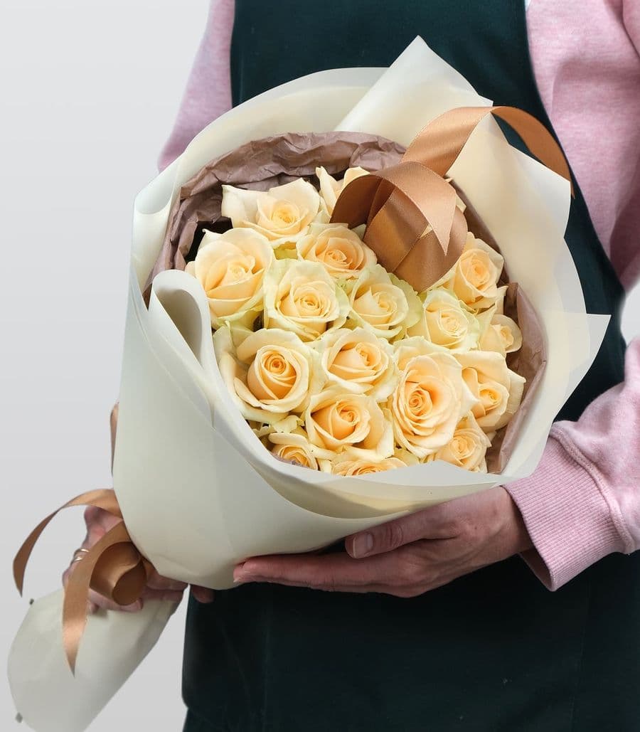 Букет из персиковых Роз 60 см «Капучино»