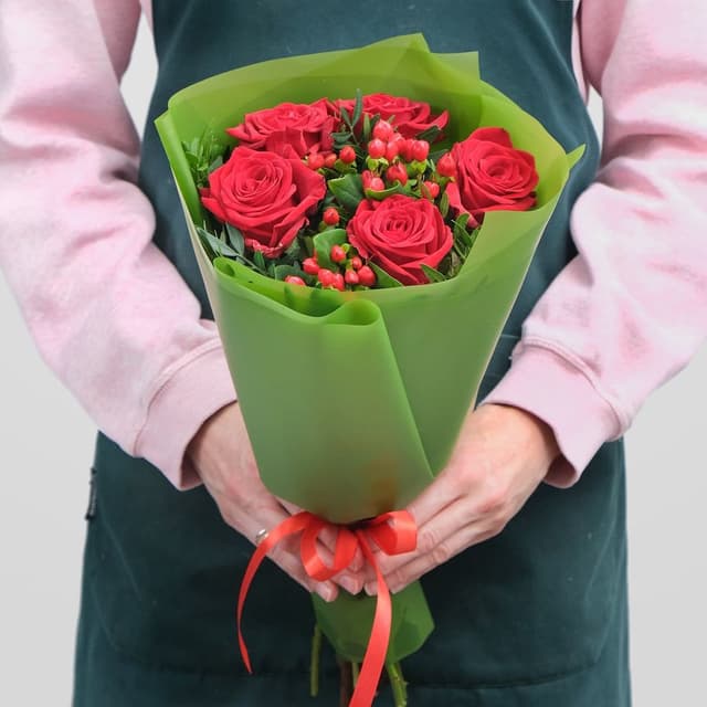 Букет красных Роз «Красная Шапочка» Букет красных Роз «Красная Шапочка»