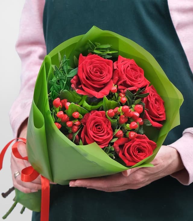 Букет красных Роз «Красная Шапочка» Букет красных Роз «Красная Шапочка»