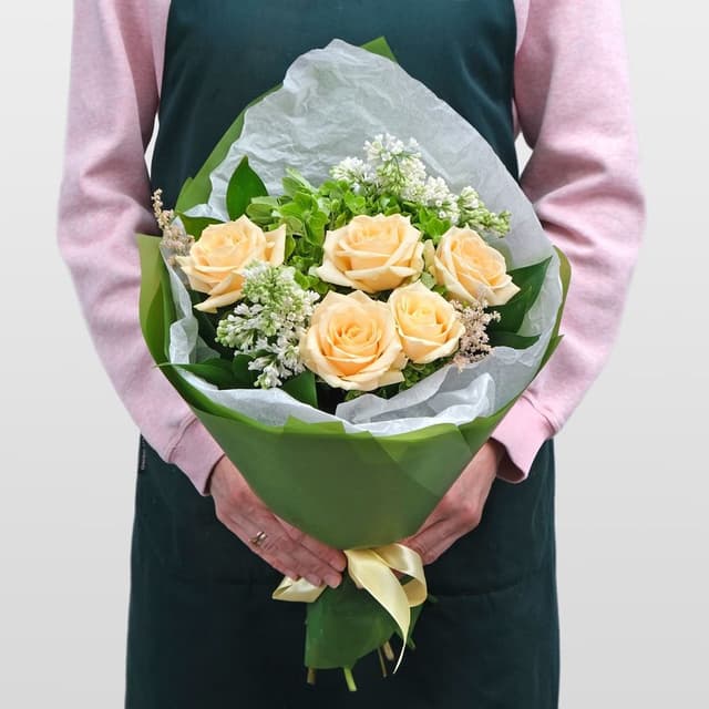 Букет из Роз, Гортензии и Сирени «Деметра» Букет из Роз, Гортензии и Сирени «Деметра»